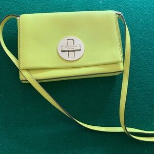 KATE SPADE Newbury Lane Sally Turn Lock Crossbody Neon Yellow Leather WKRU2256